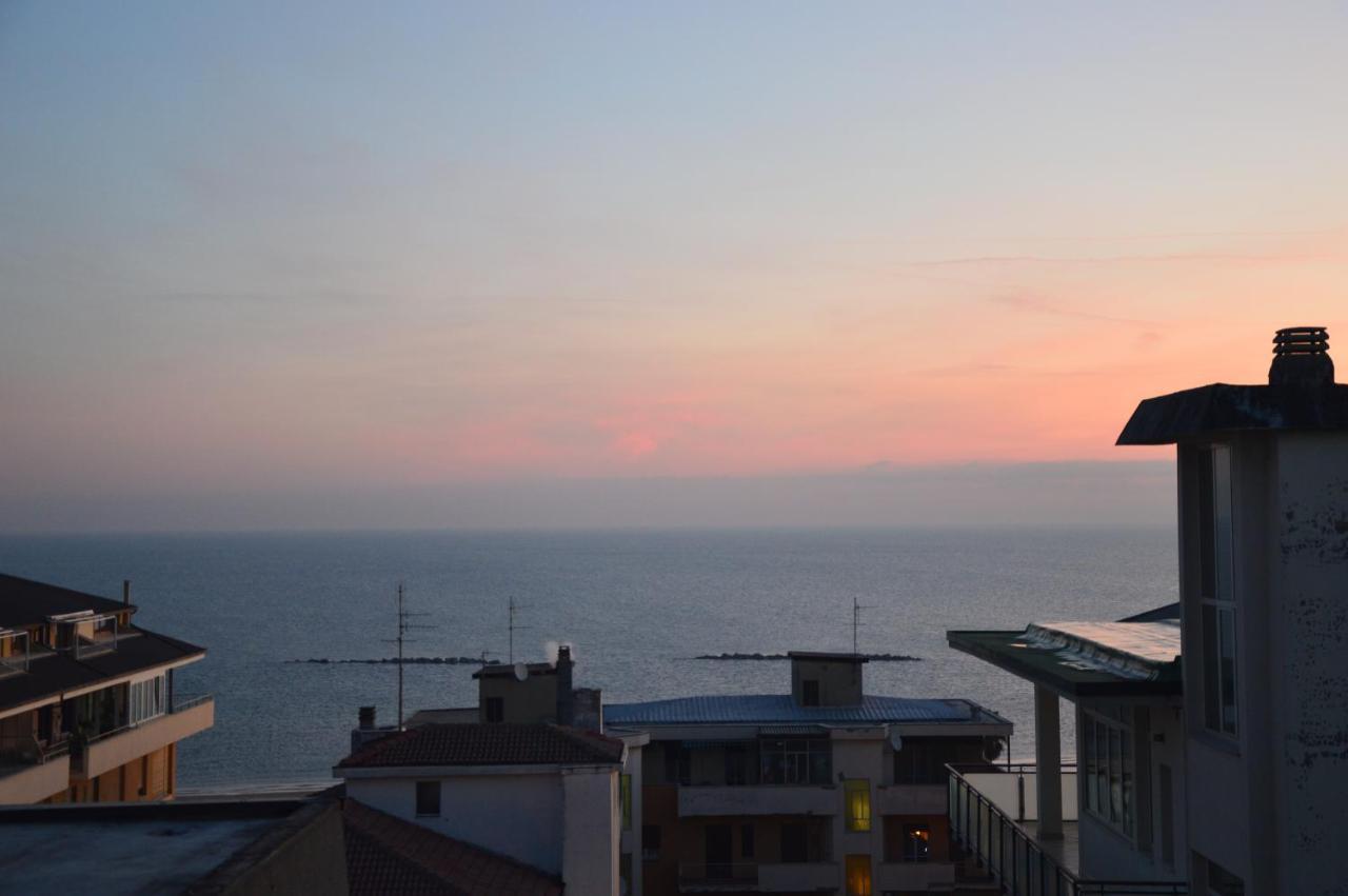 Luxury Bellevue Centro Citta Apartman Pescara Kültér fotó
